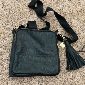 Steve Madden signature black crossbody